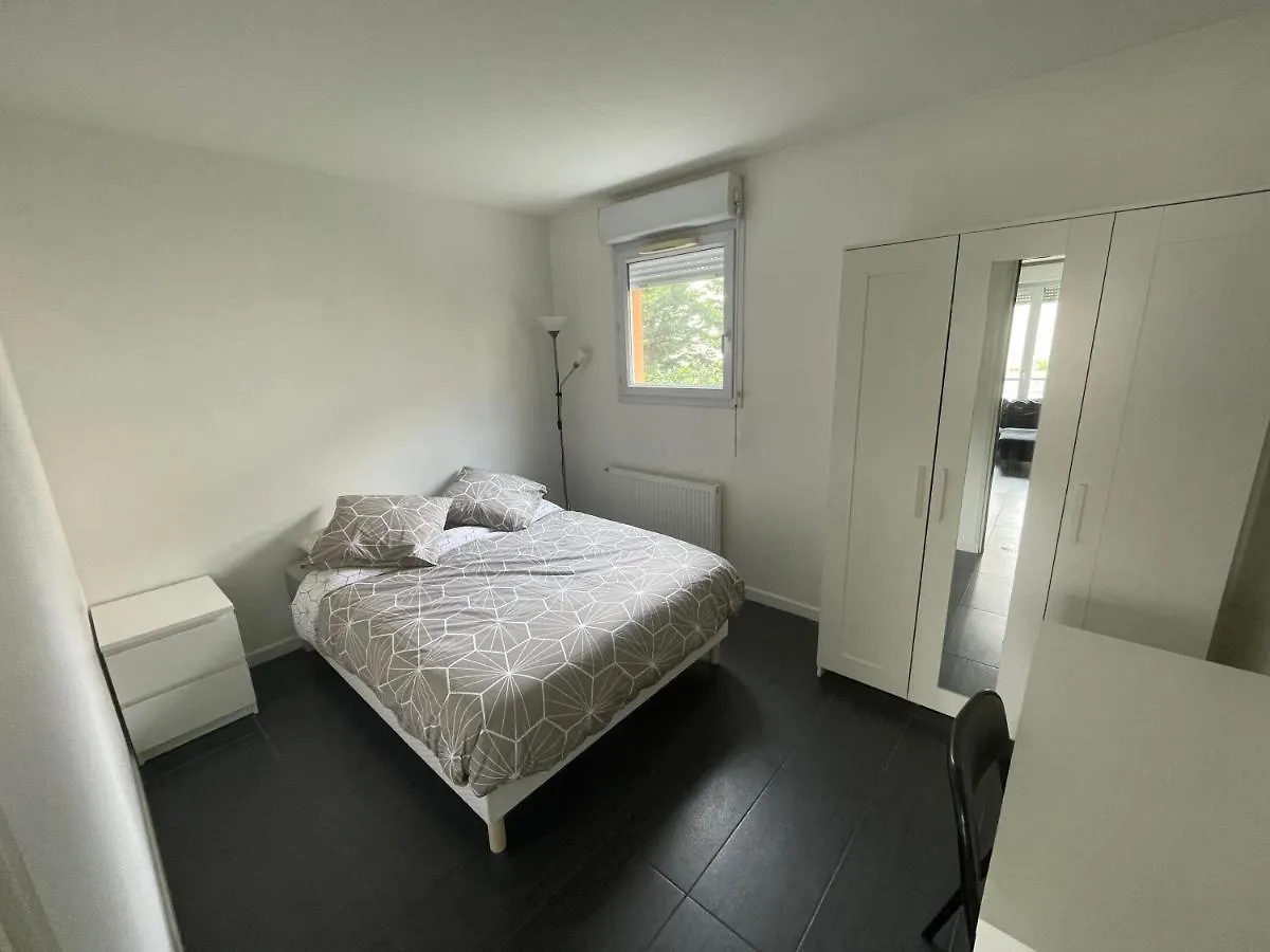 T5 4 Chambres Gratte Ciel, Villeurbanne, Meuble 0*, Villeurbanne France