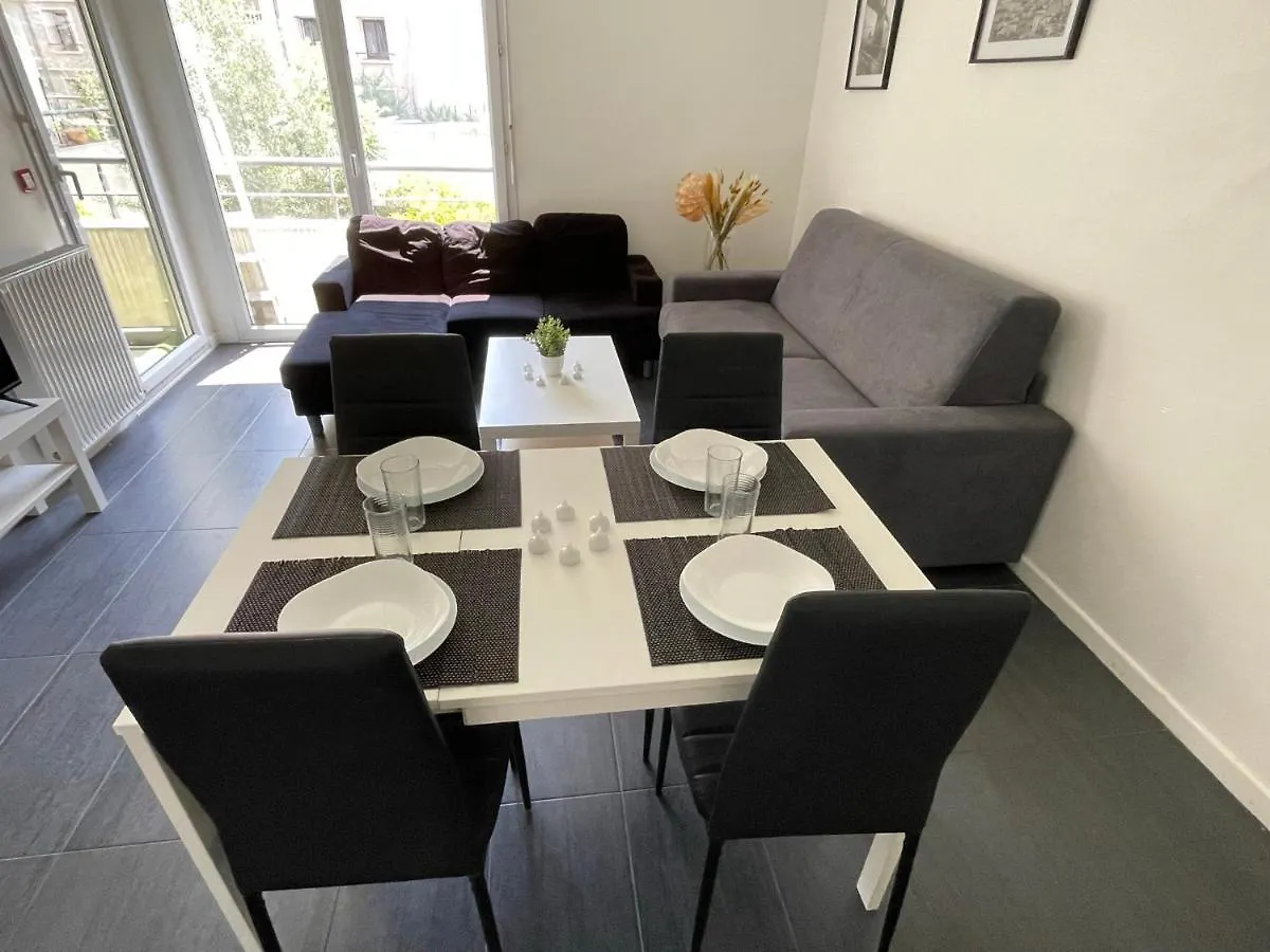 T5 4 Chambres Gratte Ciel, Villeurbanne, Meuble France