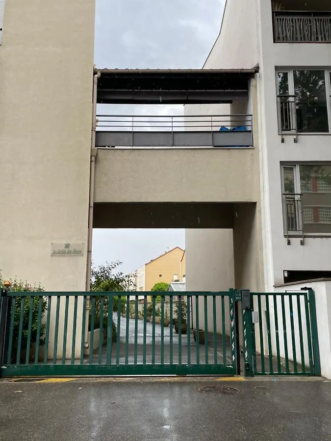T5 4 Chambres Gratte Ciel, Villeurbanne, Meuble Apartment Villeurbanne